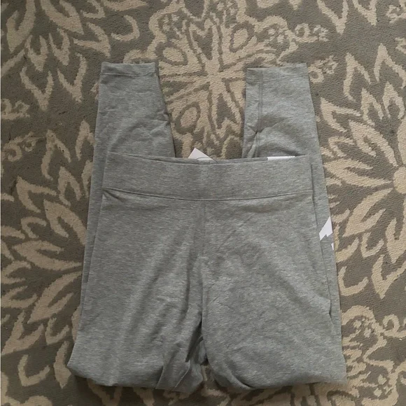 NWT Nike Gray High Rise Leggings- M - Picture 6 of 10